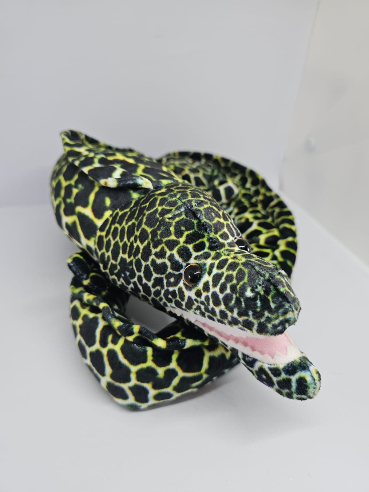 90cm Eel Plush Toy 2